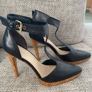 Vintage Style Rich Black Leather upper cork style bottom pointed heels pumps 7.5